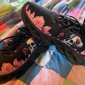Floral Skull Black Sneakers